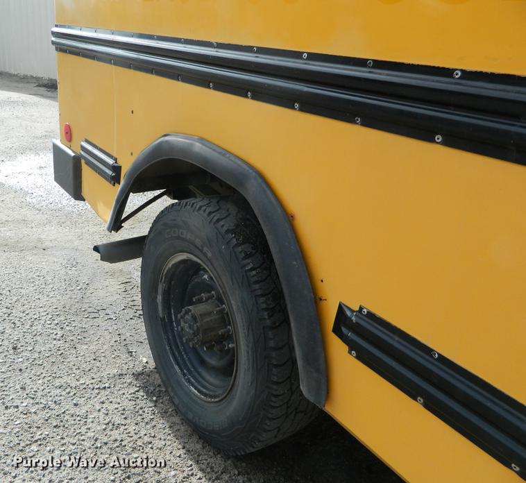 image for item DB6681 1994 Ford E350 school bus