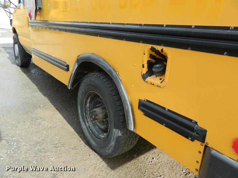 image for item DB6681 1994 Ford E350 school bus