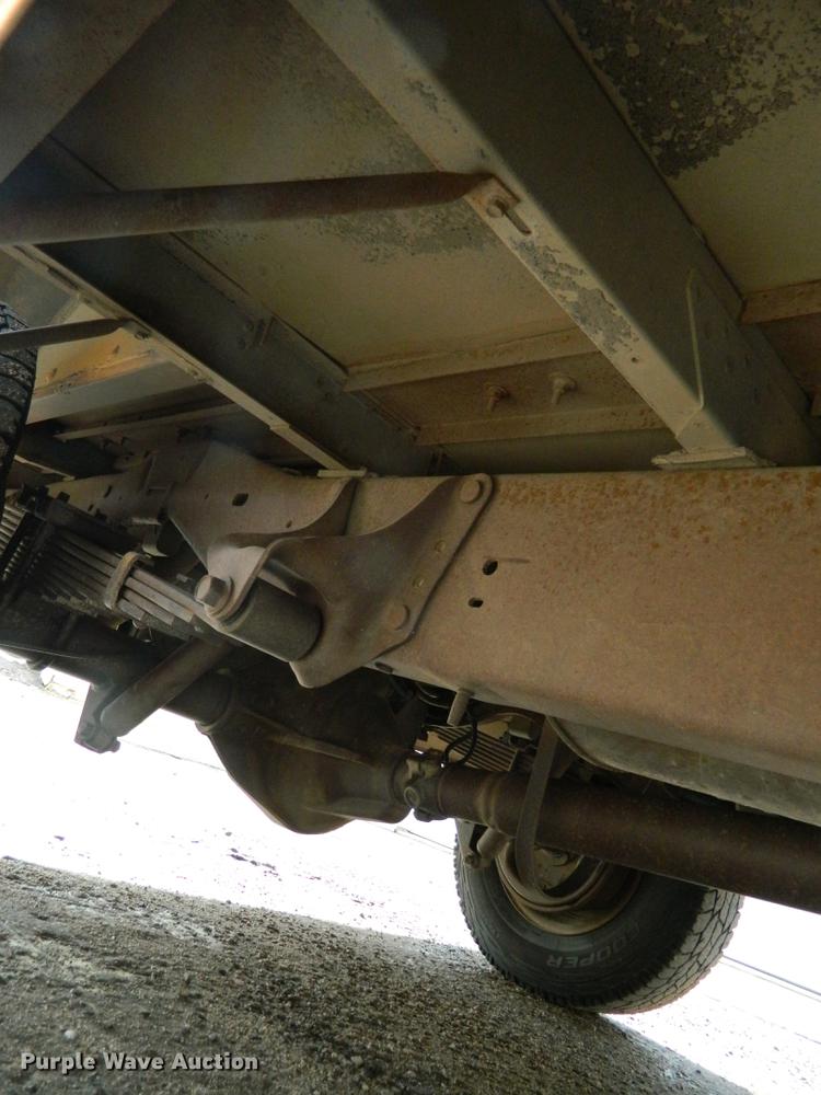 image for item DB6681 1994 Ford E350 school bus