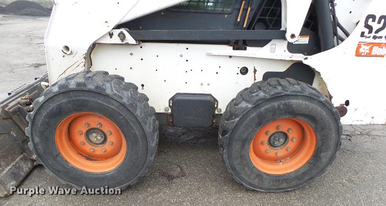 image for item DB7313 Bobcat S250 skid steer