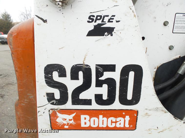image for item DB7313 Bobcat S250 skid steer