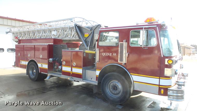image for item DC0543 1985 Pierce Quint ladder fire truck