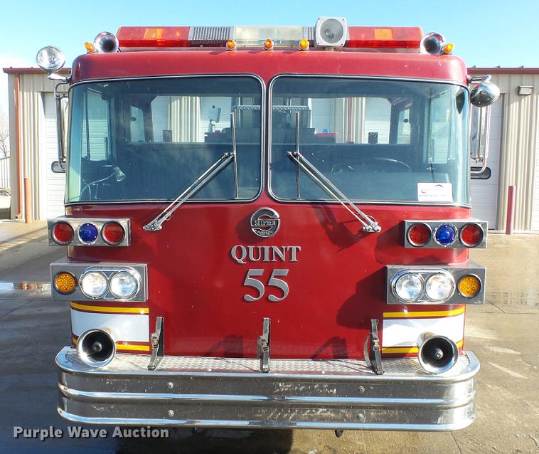 image for item DC0543 1985 Pierce Quint ladder fire truck