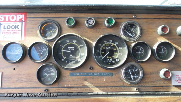 image for item DC0543 1985 Pierce Quint ladder fire truck