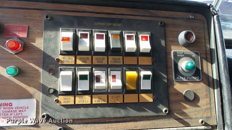 image for item DC0543 1985 Pierce Quint ladder fire truck