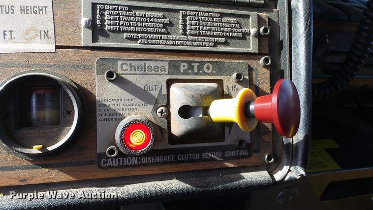 image for item DC0543 1985 Pierce Quint ladder fire truck