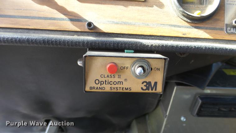 image for item DC0543 1985 Pierce Quint ladder fire truck