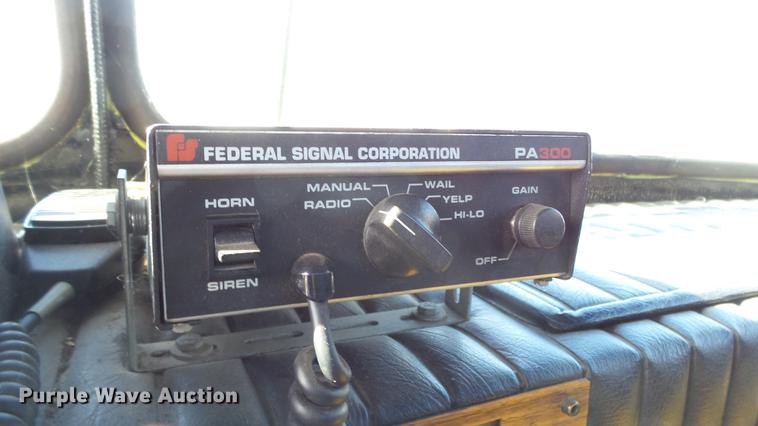 image for item DC0543 1985 Pierce Quint ladder fire truck