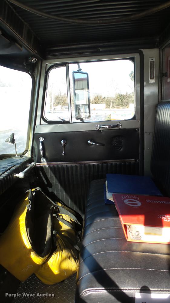 image for item DC0543 1985 Pierce Quint ladder fire truck