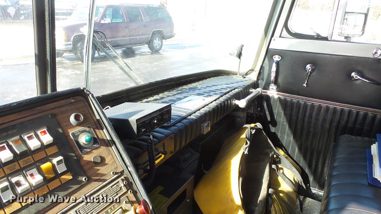 image for item DC0543 1985 Pierce Quint ladder fire truck