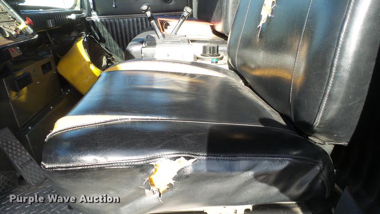 image for item DC0543 1985 Pierce Quint ladder fire truck