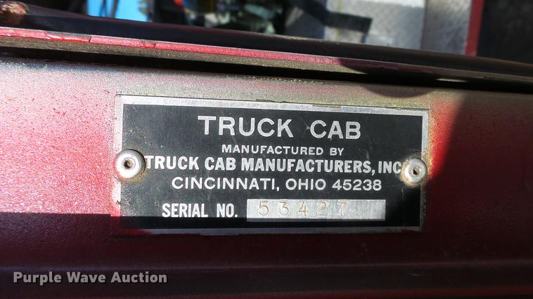 image for item DC0543 1985 Pierce Quint ladder fire truck