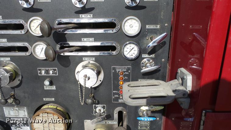 image for item DC0543 1985 Pierce Quint ladder fire truck