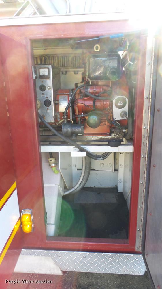 image for item DC0543 1985 Pierce Quint ladder fire truck