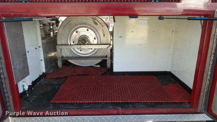 image for item DC0543 1985 Pierce Quint ladder fire truck