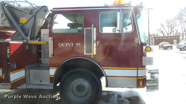 image for item DC0543 1985 Pierce Quint ladder fire truck