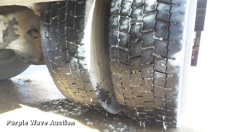 image for item DC0543 1985 Pierce Quint ladder fire truck