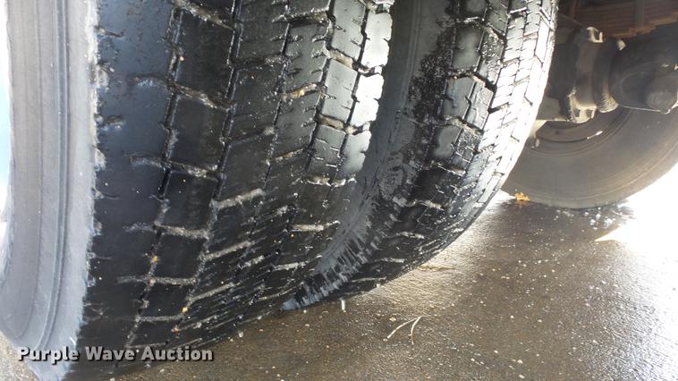 image for item DC0543 1985 Pierce Quint ladder fire truck