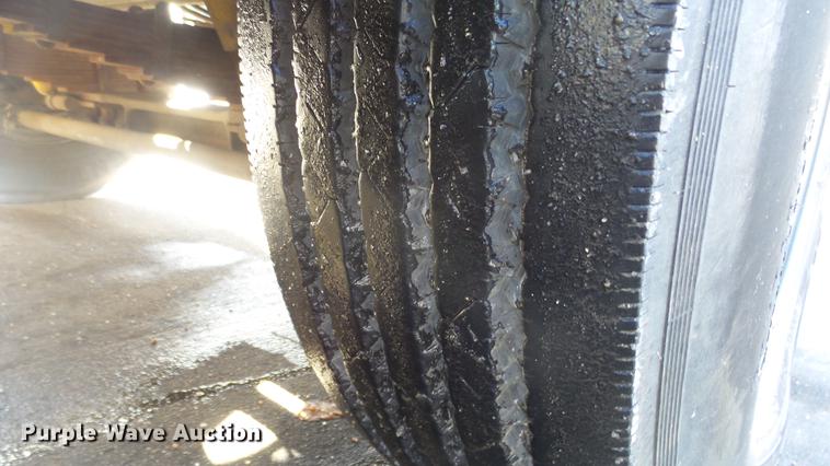 image for item DC0543 1985 Pierce Quint ladder fire truck