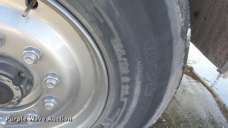 image for item DC0543 1985 Pierce Quint ladder fire truck