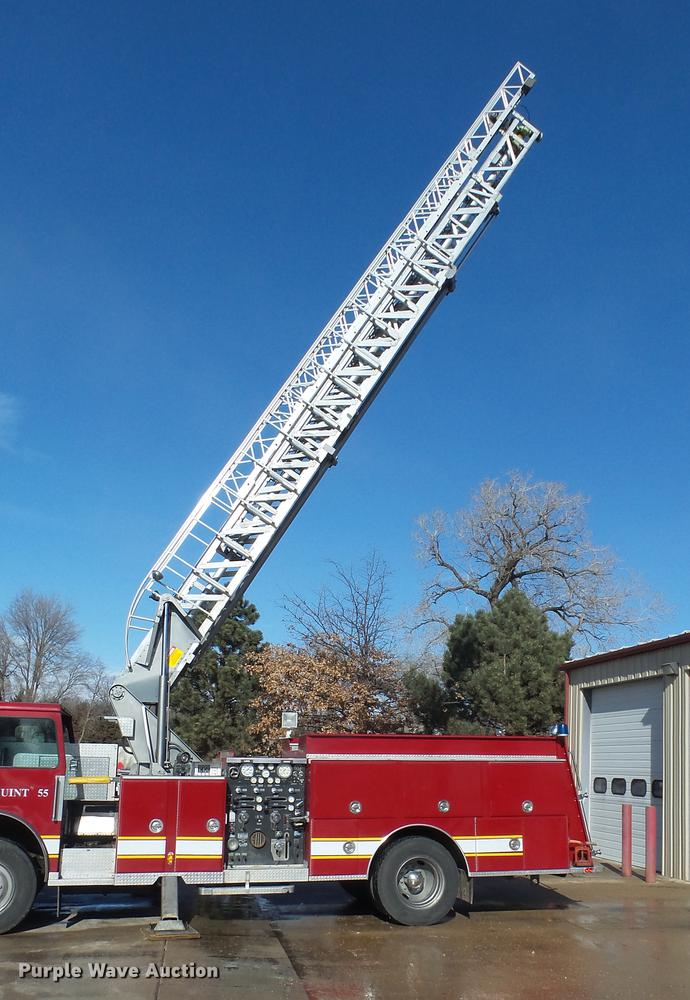 image for item DC0543 1985 Pierce Quint ladder fire truck