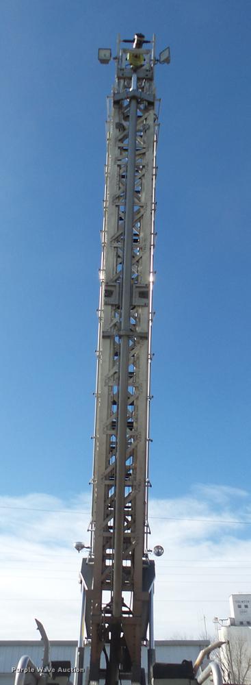 image for item DC0543 1985 Pierce Quint ladder fire truck