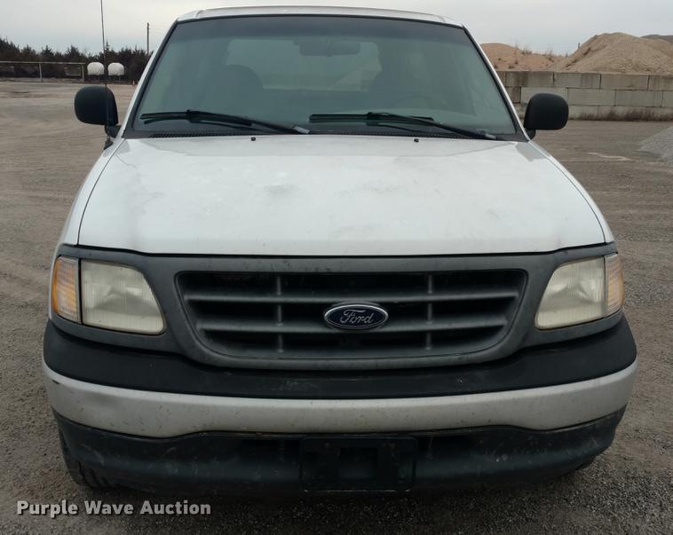image for item DC0838 2000 Ford F150 pickup truck