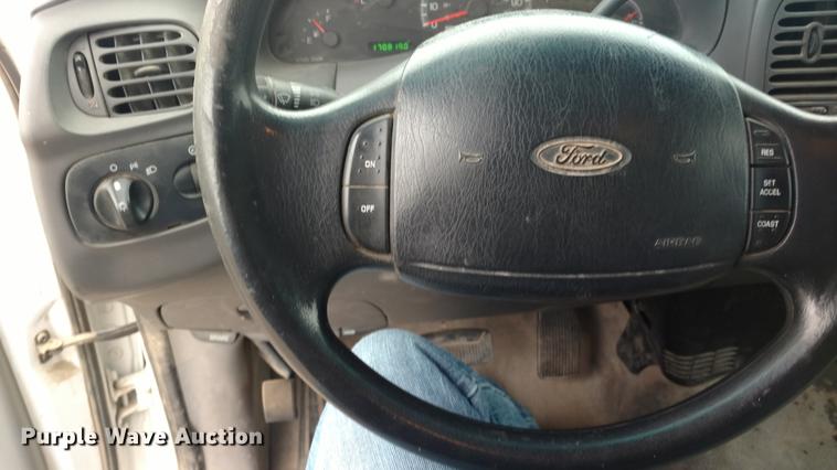 image for item DC0838 2000 Ford F150 pickup truck