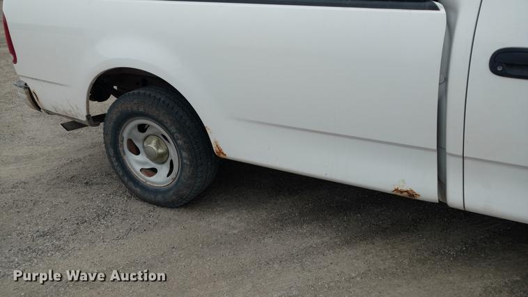 image for item DC0838 2000 Ford F150 pickup truck