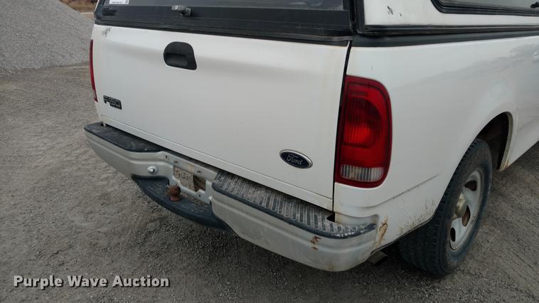 image for item DC0838 2000 Ford F150 pickup truck