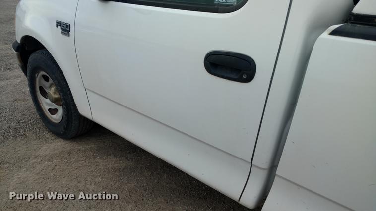 image for item DC0838 2000 Ford F150 pickup truck