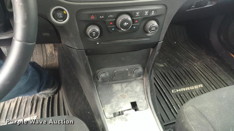 image for item DC0841 2013 Dodge Charger Police