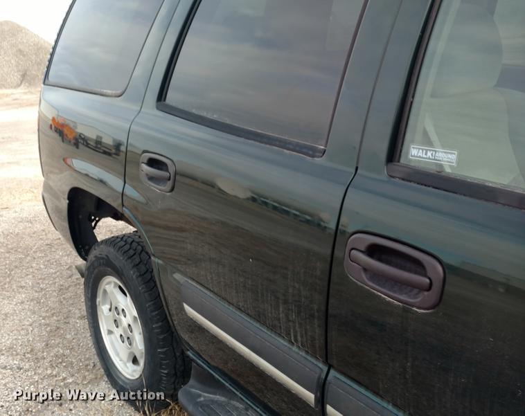 image for item DC0845 2004 Chevrolet Tahoe SUV