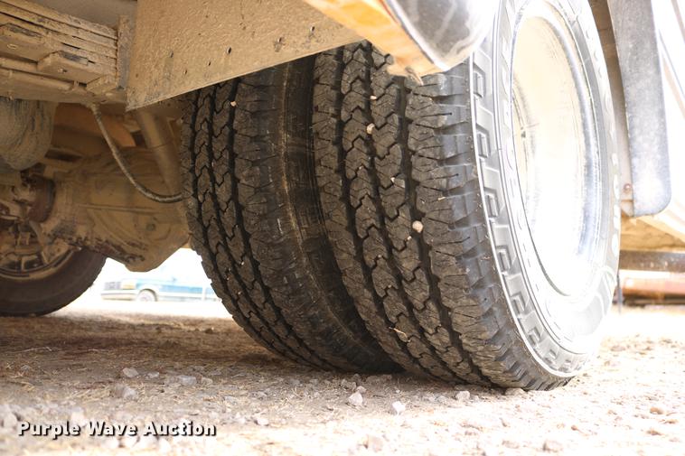 image for item DC3555 2010 Chevrolet Express G3500 Micro Bird school bus