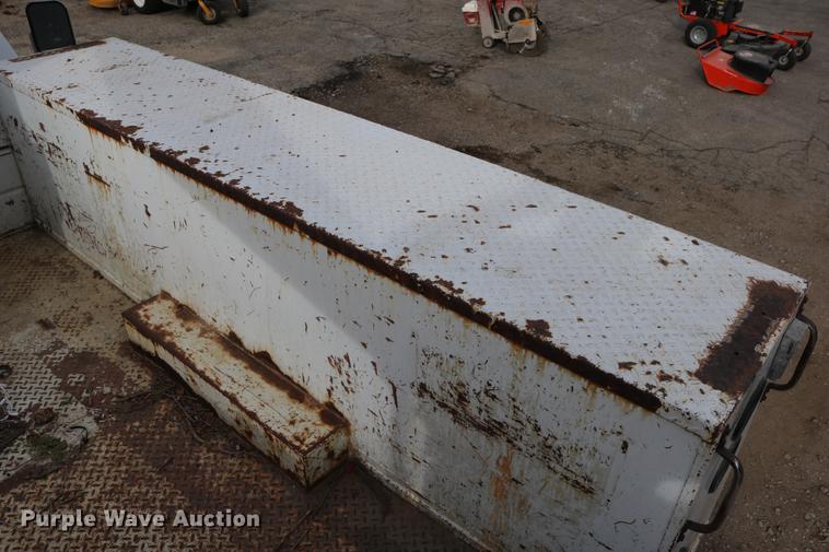 image for item DC3558 1993 Ford F350 Super Duty bucket truck