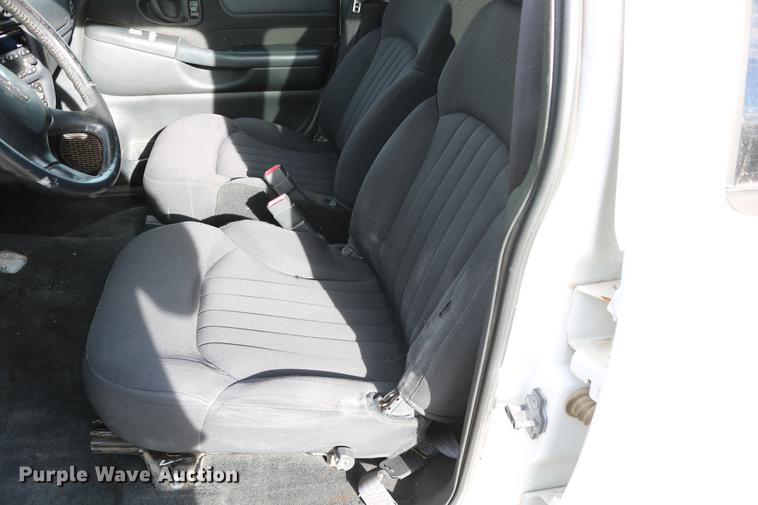 image for item DC3559 2003 Chevrolet Blazer SUV