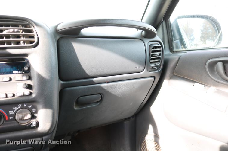 image for item DC3559 2003 Chevrolet Blazer SUV