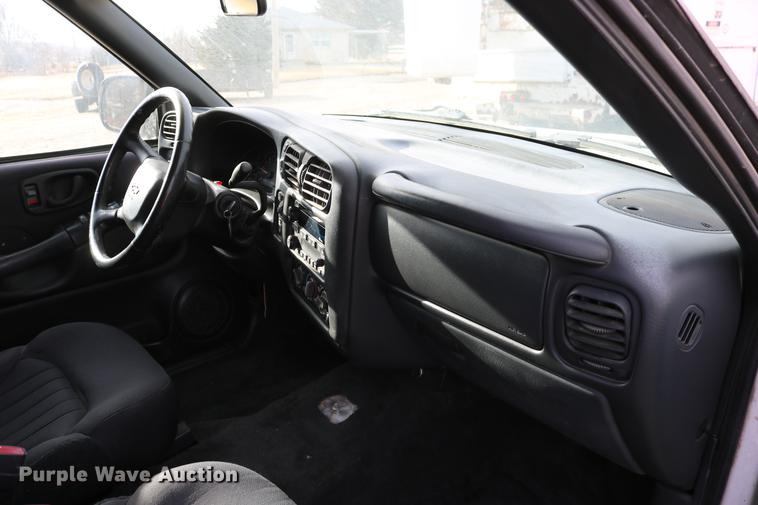 image for item DC3559 2003 Chevrolet Blazer SUV