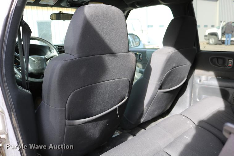 image for item DC3559 2003 Chevrolet Blazer SUV