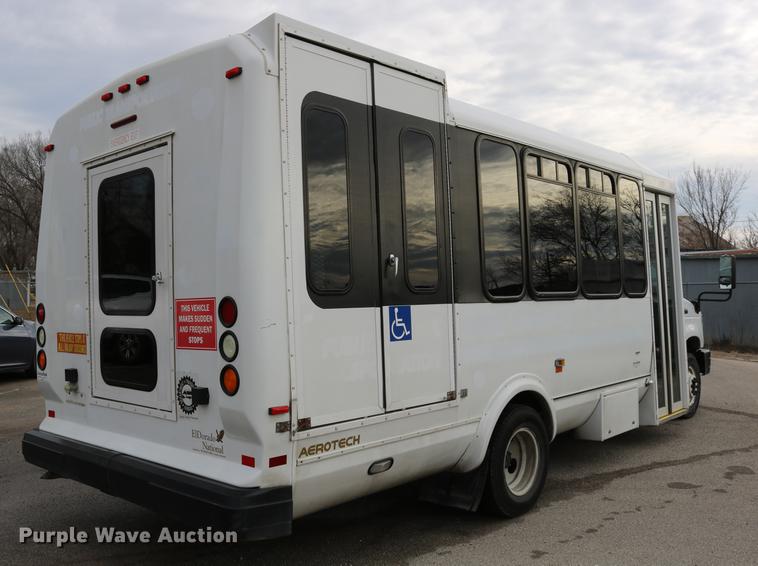 image for item DC3561 2012 Ford E450 shuttle bus