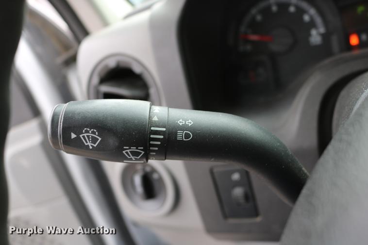 image for item DC3561 2012 Ford E450 shuttle bus