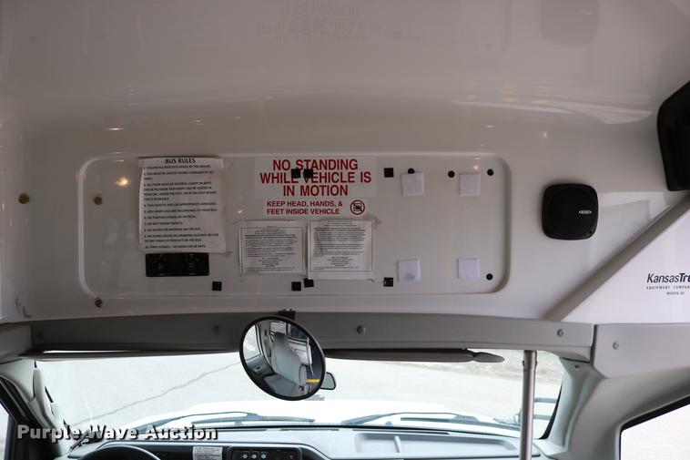 image for item DC3561 2012 Ford E450 shuttle bus