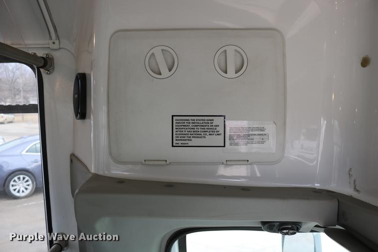 image for item DC3561 2012 Ford E450 shuttle bus