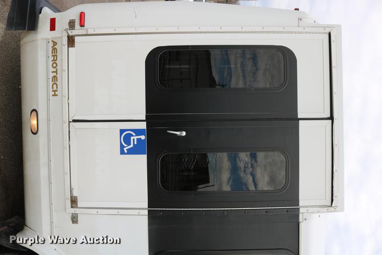 image for item DC3561 2012 Ford E450 shuttle bus