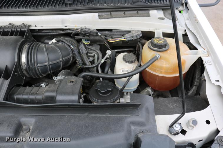 image for item DC3561 2012 Ford E450 shuttle bus