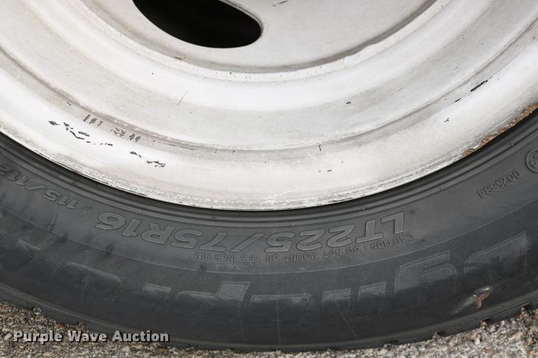 image for item DC3562 2012 Ford E450 shuttle bus