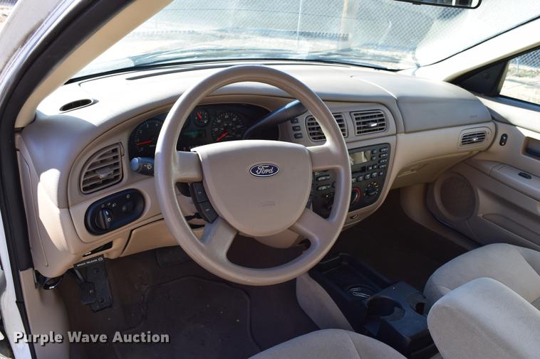 image for item DC3565 2007 Ford Taurus SE