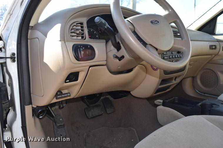 image for item DC3565 2007 Ford Taurus SE