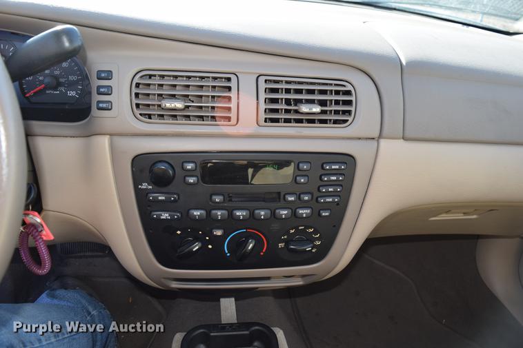 image for item DC3565 2007 Ford Taurus SE