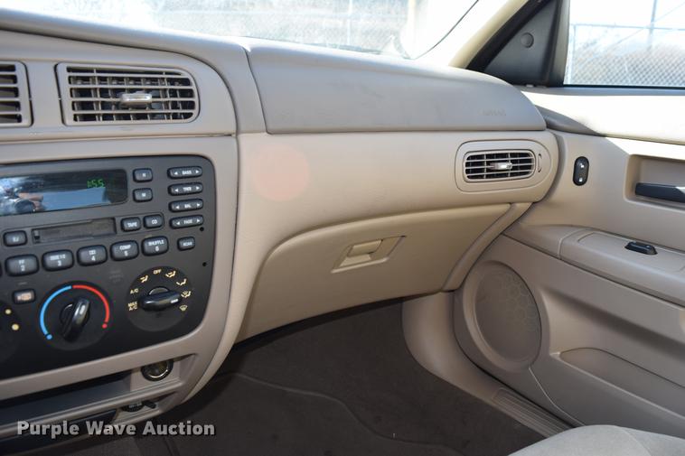 image for item DC3565 2007 Ford Taurus SE